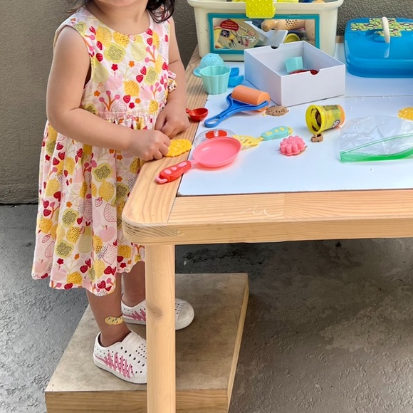 H&M | Strawberry Dress - Picture 7 of 7